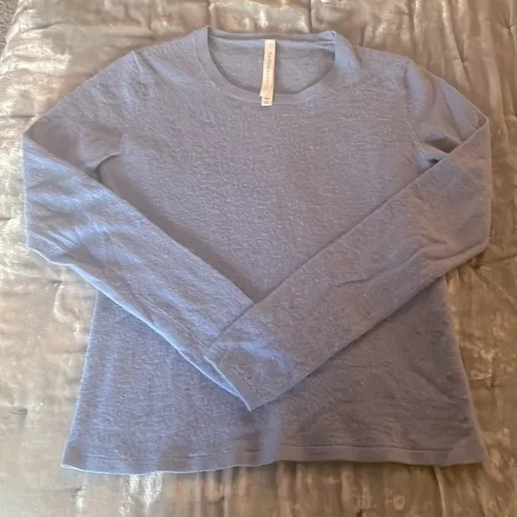 2 Babaton Light Cashmere Sweaters Cream &amp; Blue (Size XXS)