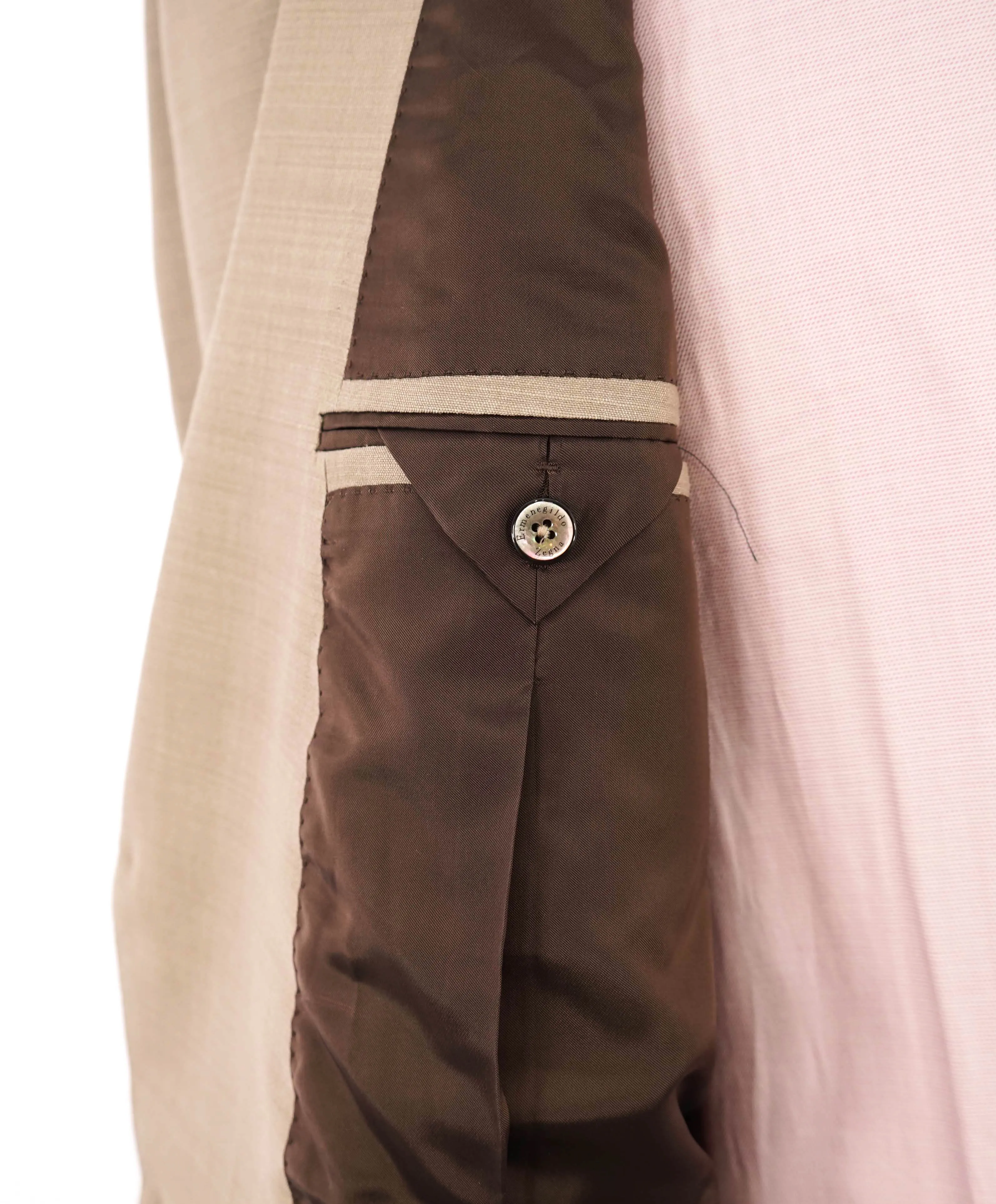 $3,950 ERMENEGILDO ZEGNA - WOOL/SILK Tauper MOP Button Solid Suit - 46R