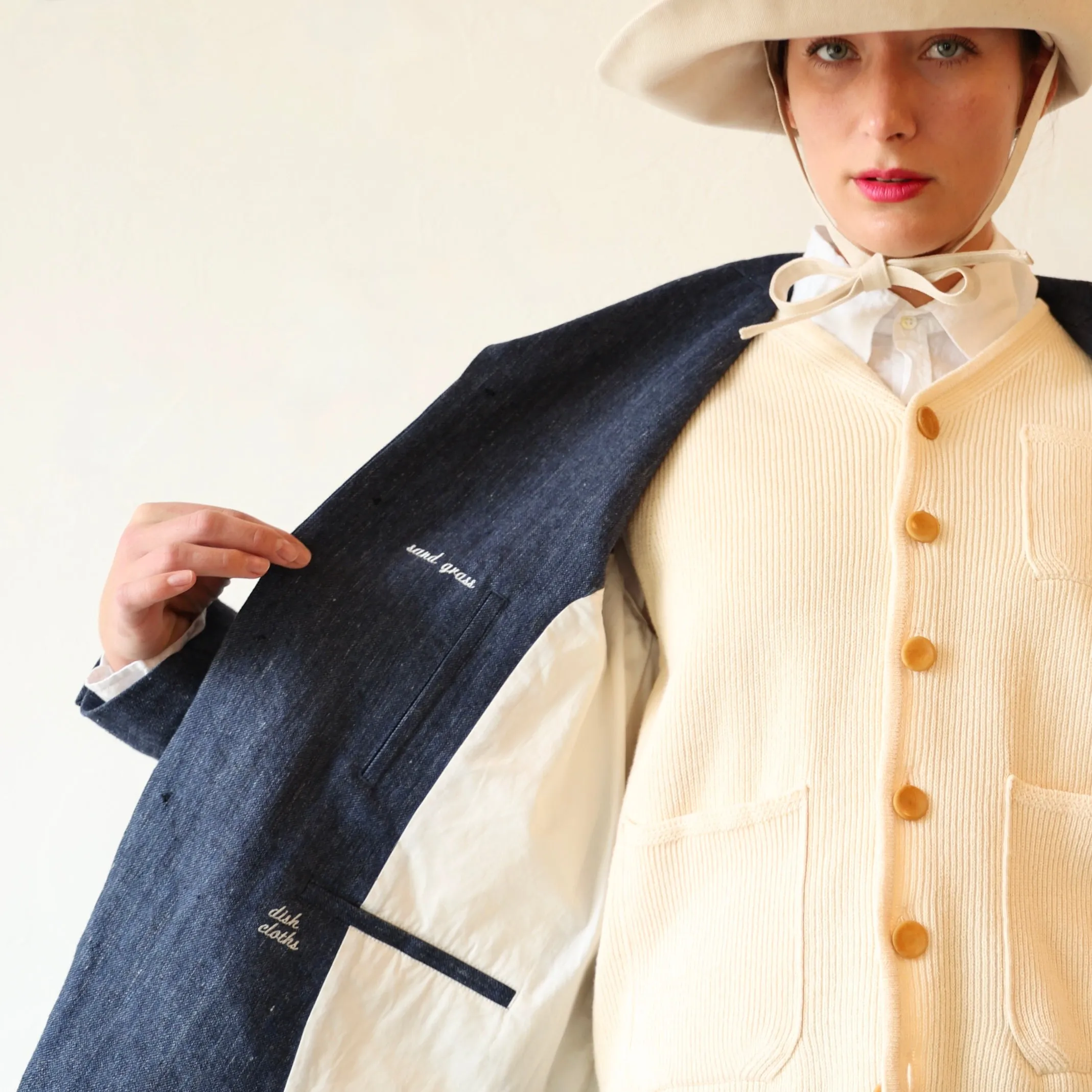 Aseedonclöud Tea Garden Vest - Cream