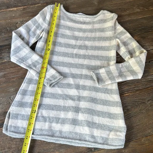 Athleta Backcountry cashmere striped sweater EUC size M
