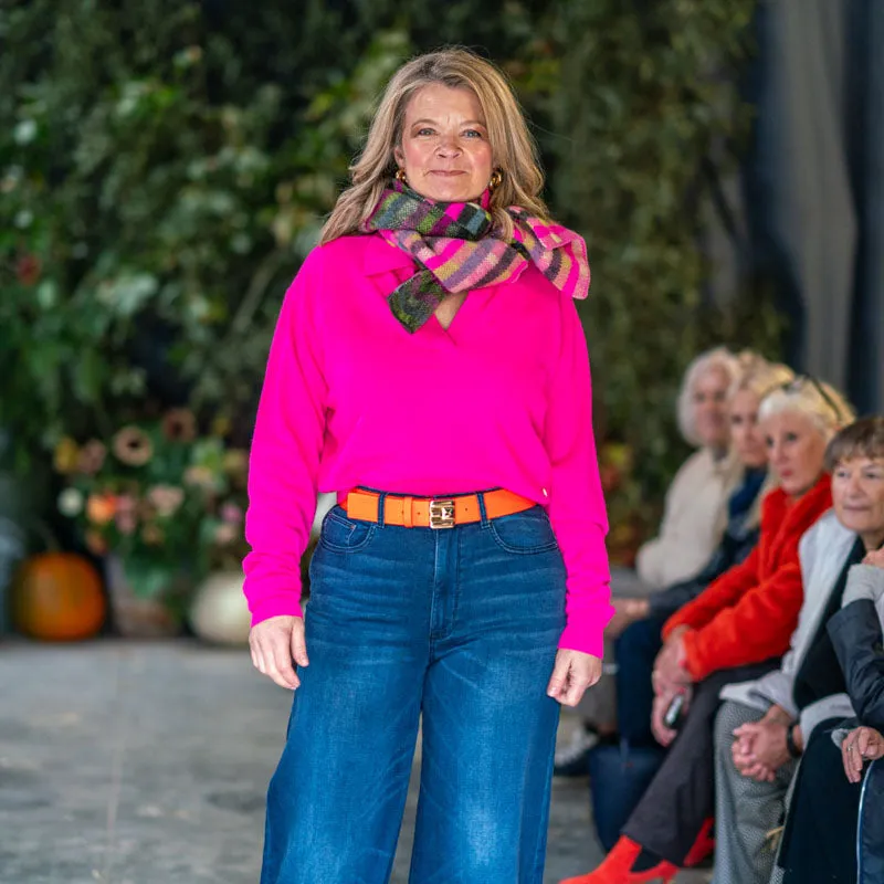 BERENICE Amypolo V Neck Knit in Neon Pink