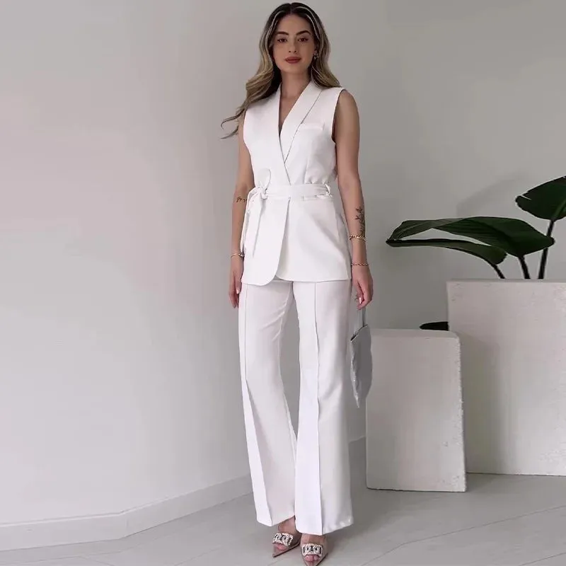 Blazer Elise™ | Women's Sleeveless Blazer Suit | Tailored Fit, V-Neck Design & High-Waisted Trousers with Belted Waist