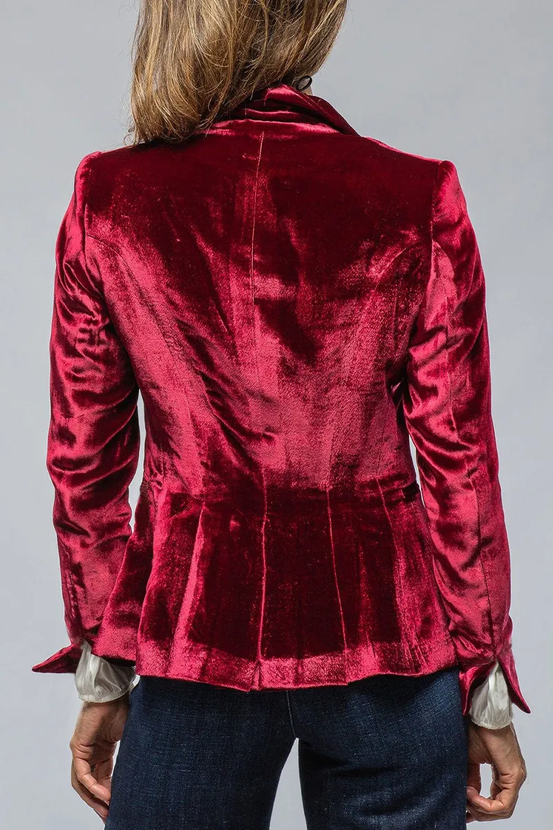 Blazer Vesper™ | Women's Retro Lapel Blazer | Slim Fit, Stylish Pockets, Lightweight Fabric