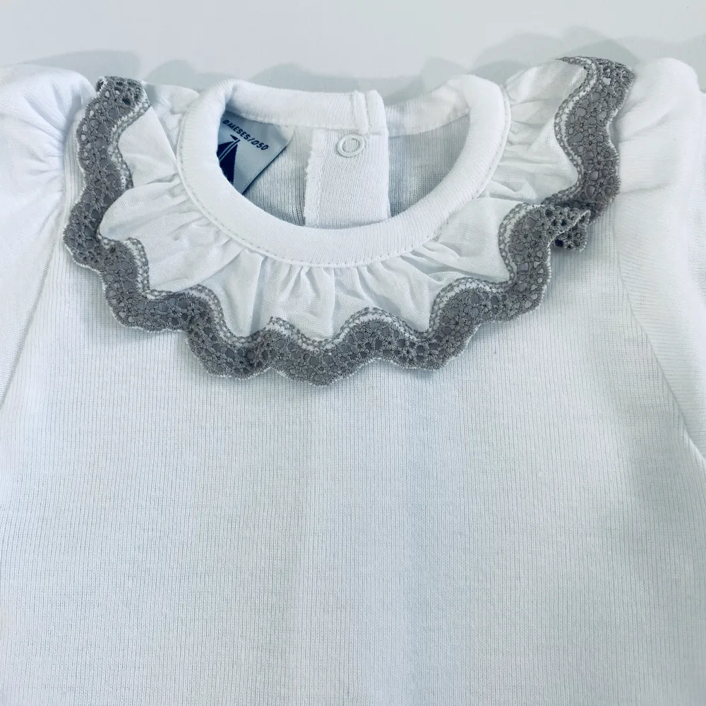 Body Vest with a Grey Ruffled Collar