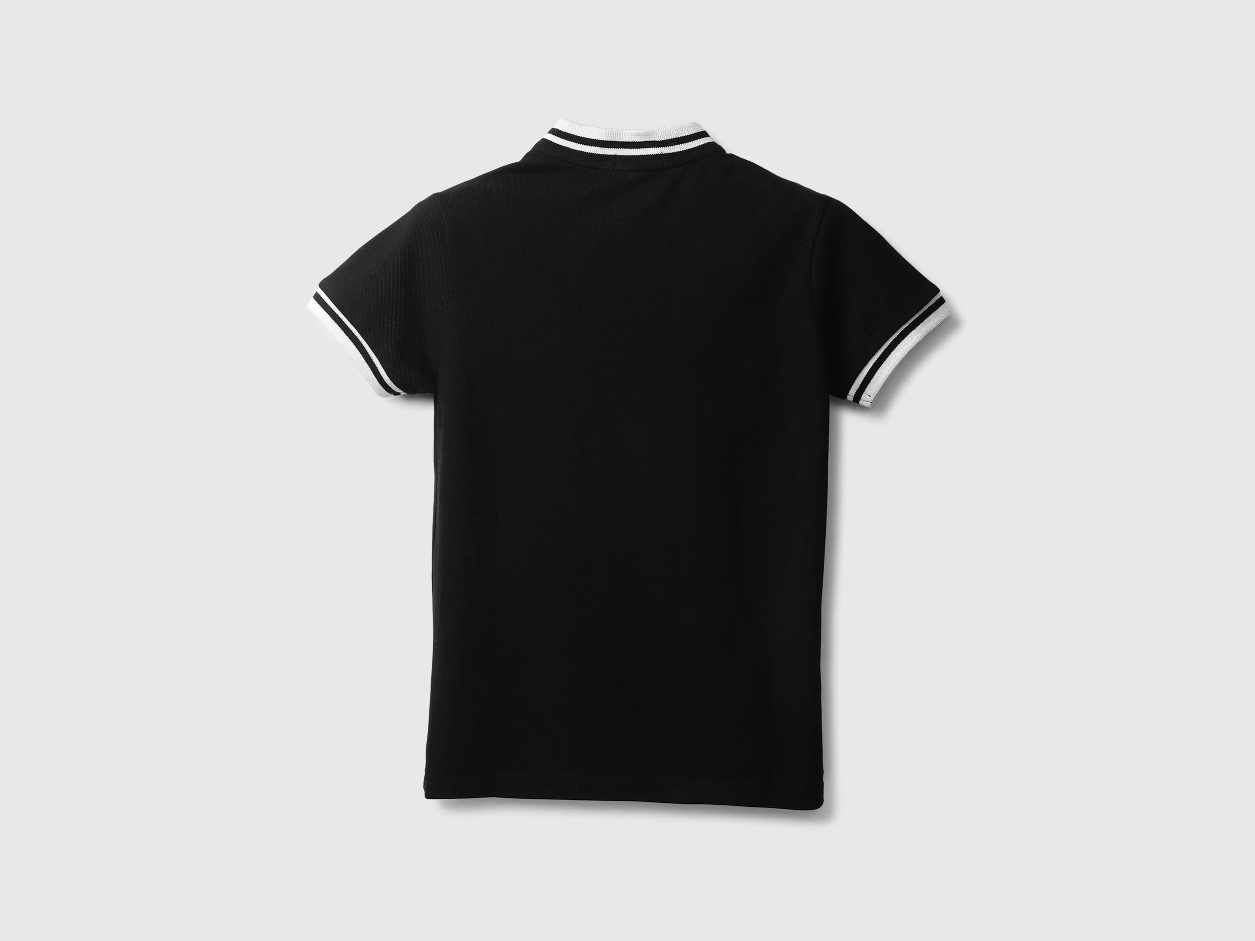 Boys Textured Stand-up Collar T-shirt