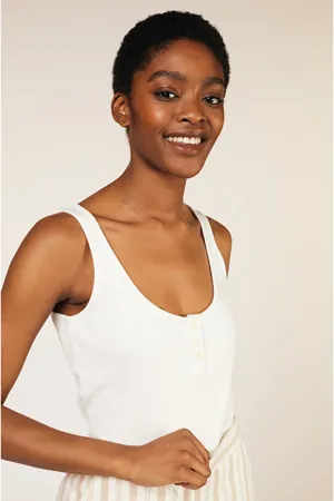 Buttoned Rib Vest