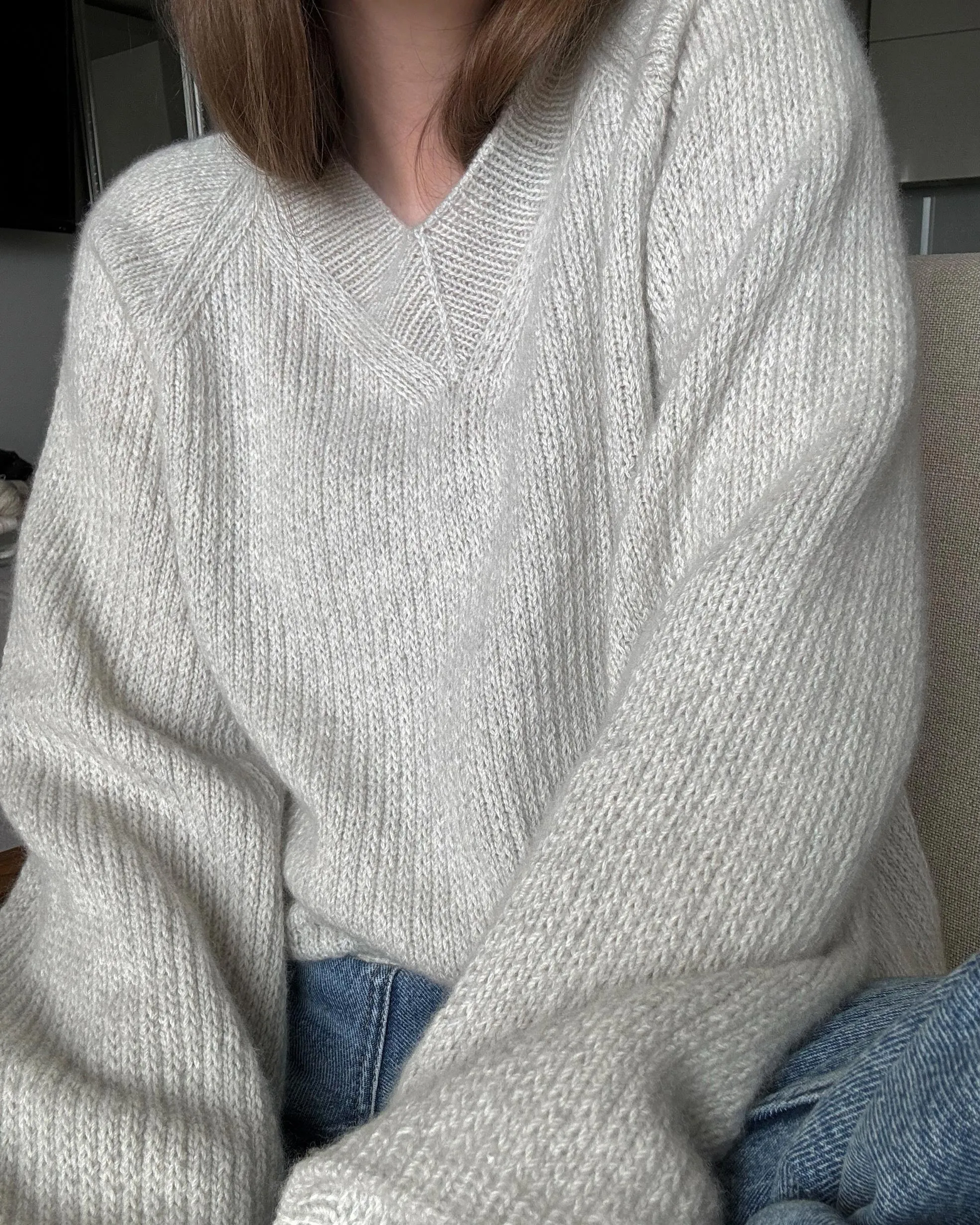 Chantal Sweater V-neck [PL]