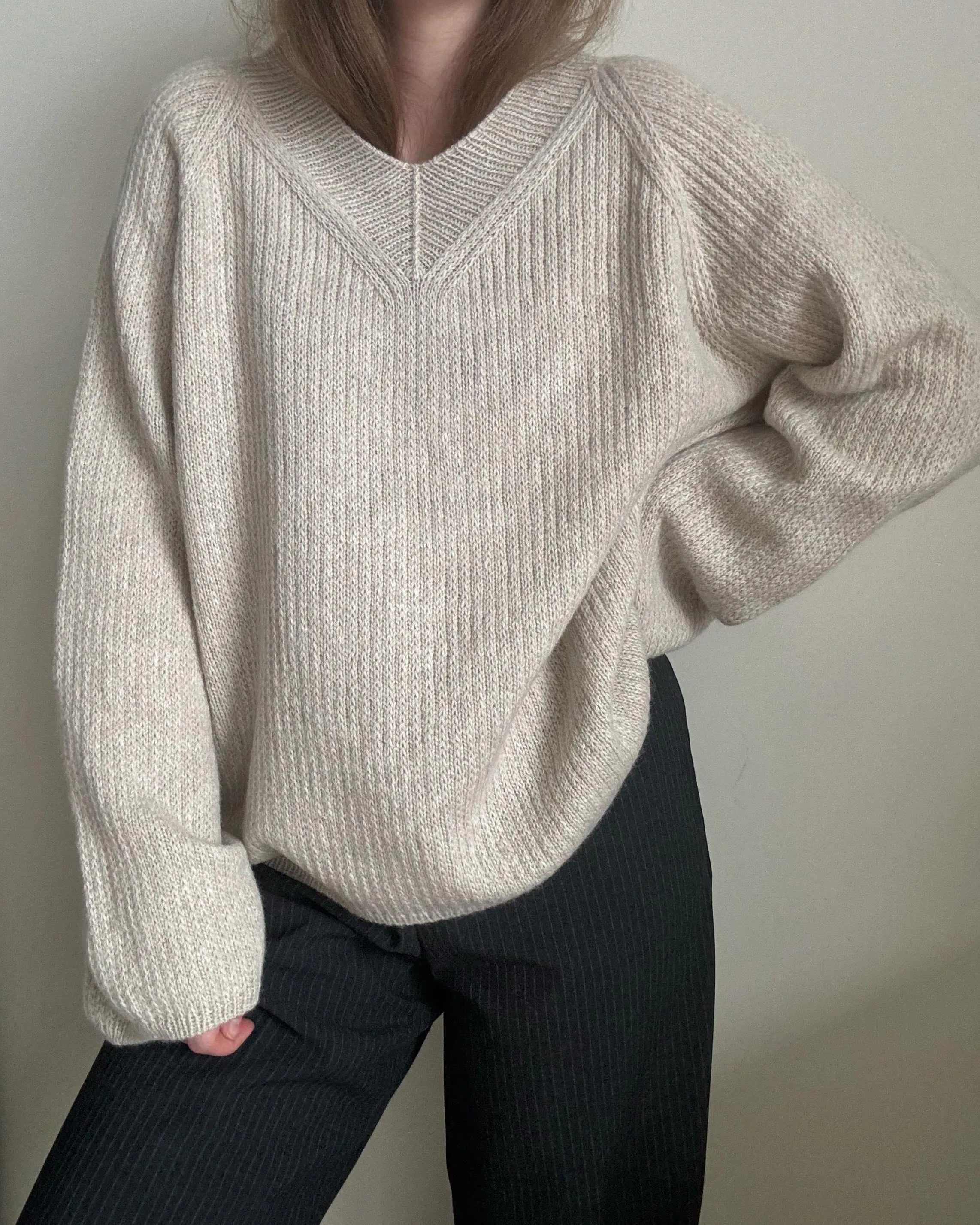 Chantal Sweater V-neck [PL]