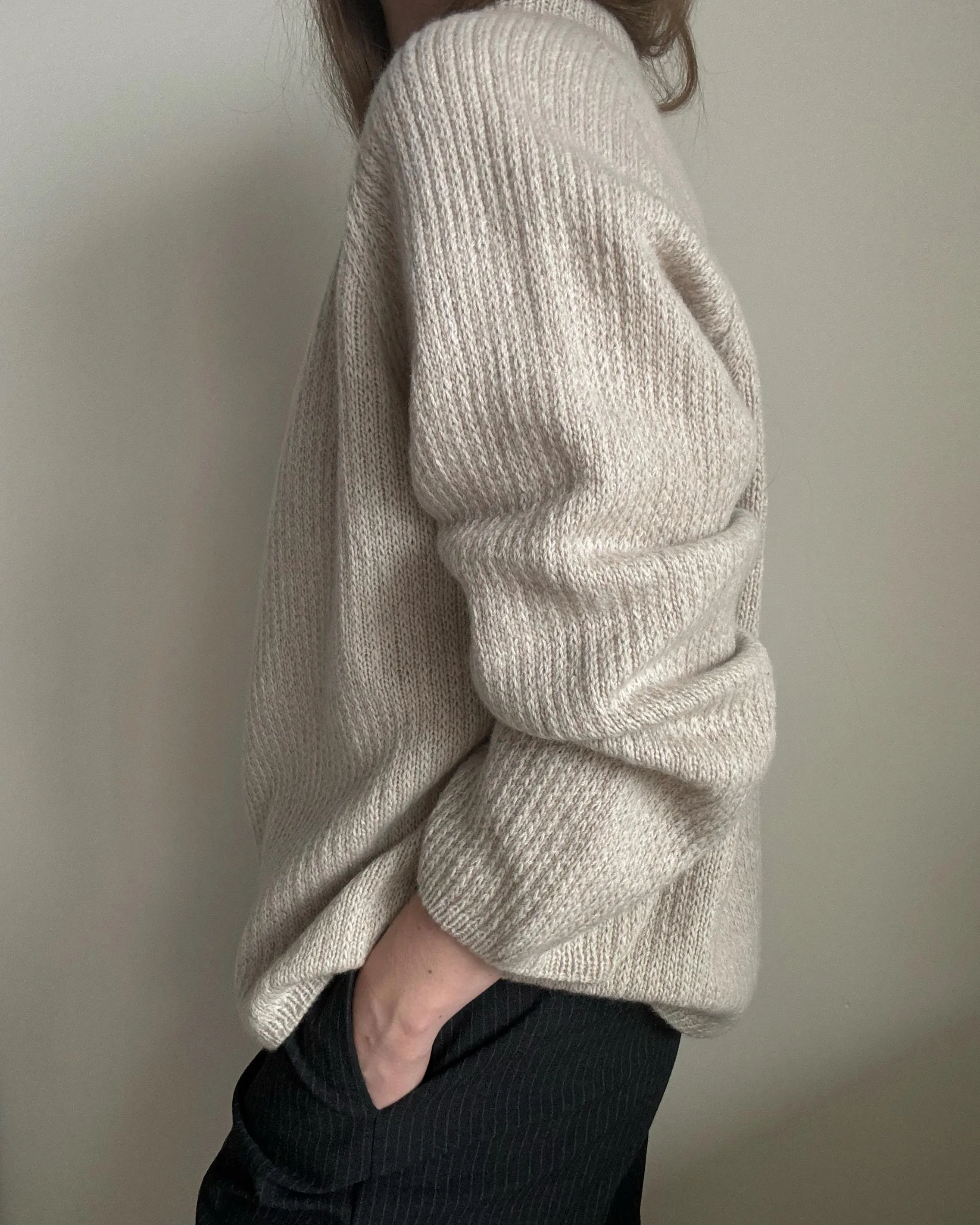 Chantal Sweater V-neck [PL]