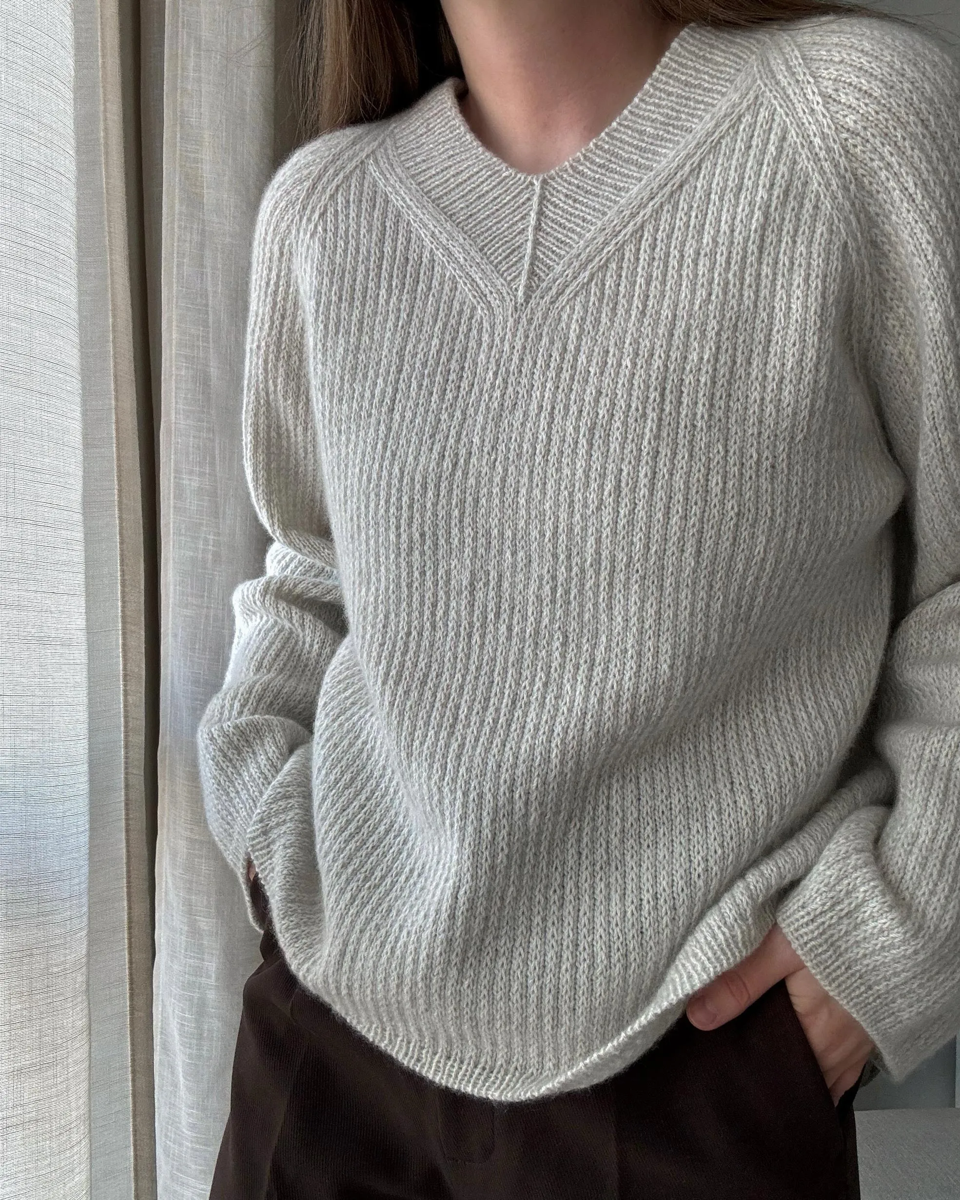 Chantal Sweater V-neck [PL]