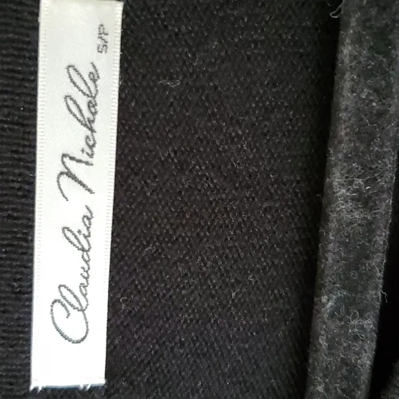 Claudia Nichole Silk Cashmere Black Sweater With Faux Pearls Size S
