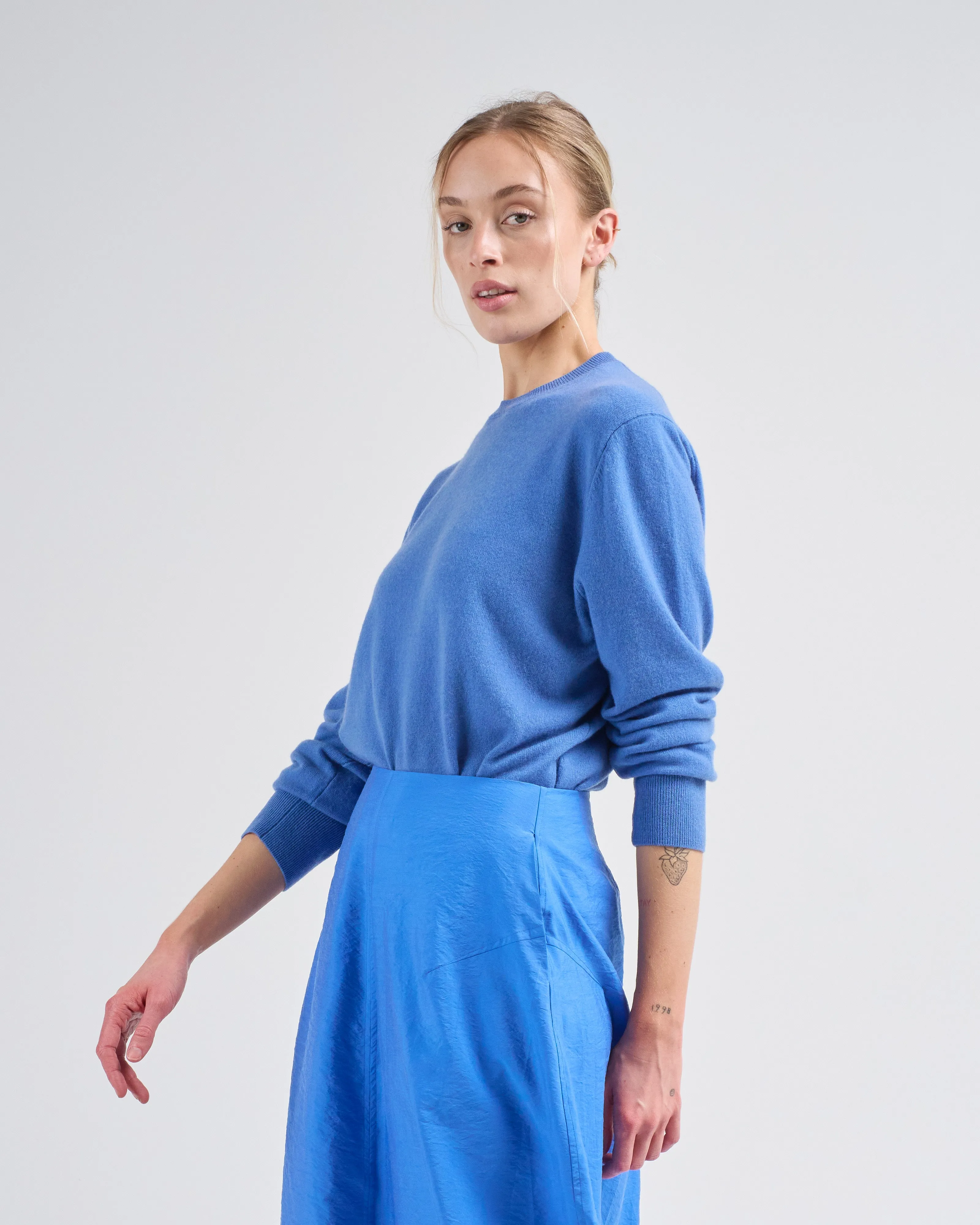 crew neck cashmere knit