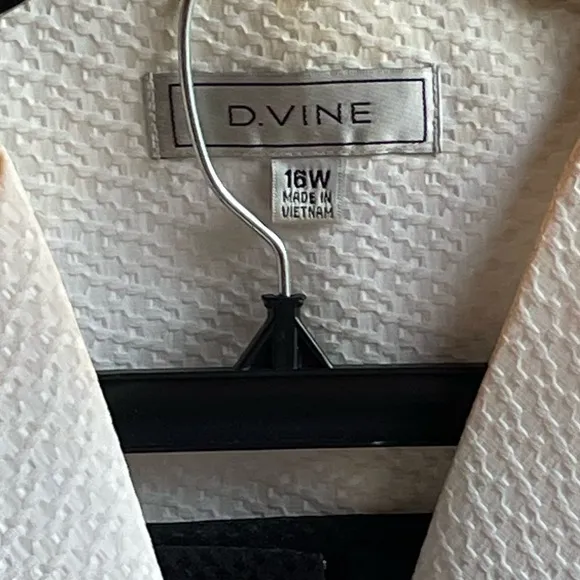 D. VINE 2 PC Blazer &amp; Skirt Black/White colorblock Suit Textured Women Size:16W
