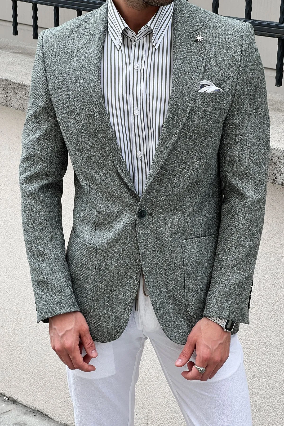Daniel Green Slim Fit Linen Blazer: Elevate Your Style