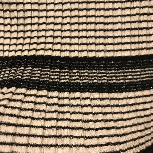Derek Lab IO Cosby top
