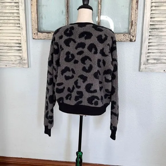 DKNY Womens Fleece Sweater Animal Print Crewneck Light Grey Size Extra Large NWT