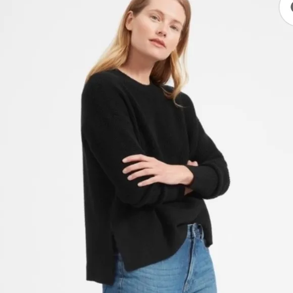 Everlane Cashmere Waffle Knit Black Crewneck Sweater