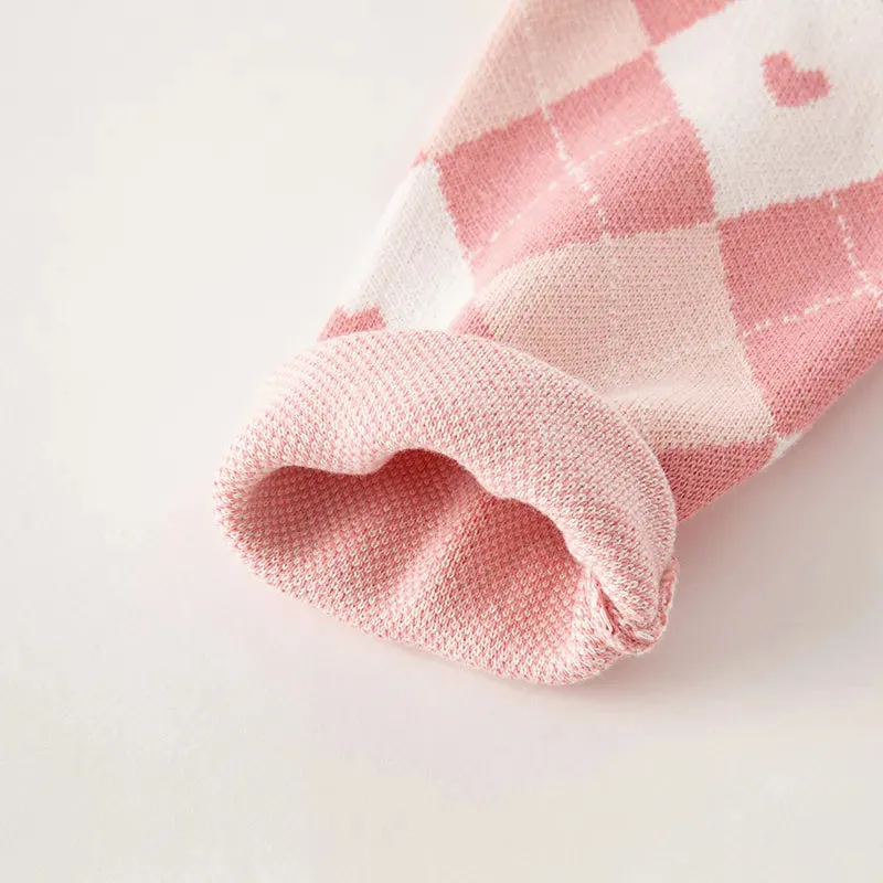 Fashionable Plaid Knitted Sweater for Girls