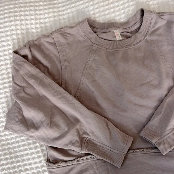 FP Movement Where The Wind Blows Crewneck Sweater in Cashmere Mauve Small $78