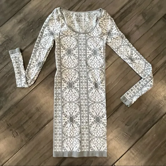 Free People Grey Jacquard Printed Long Sleeve Bodycon Dress - Size XS/S
