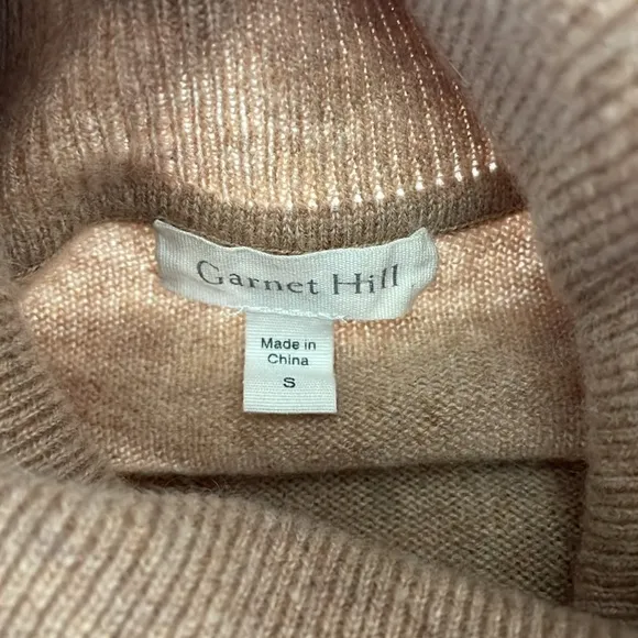 Garnet Hill 100% Cashmere Turtleneck Sweater Size Small Tan SOFT