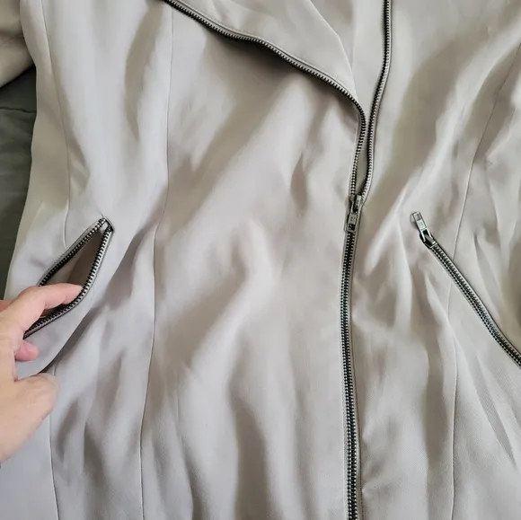 ✨️HP✨️Topshop | Women's Light Gray Chic Moto Style Blazer Jacket (SIZE 4)