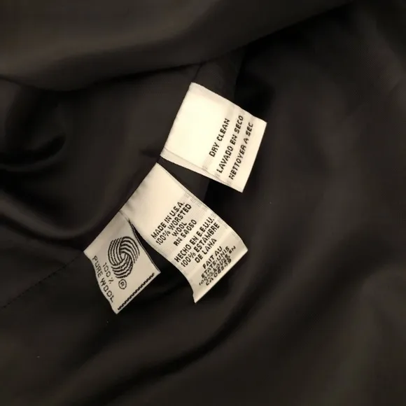 Jones New York suit size 14 (blazer   skirt)
