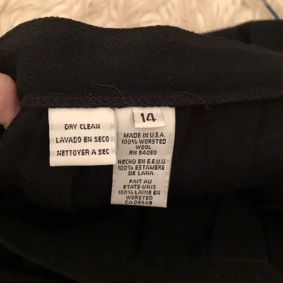 Jones New York suit size 14 (blazer   skirt)