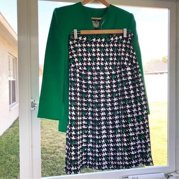 Kasper for ASL Vintage 2 Piece Skirt Suit, Women’s 10 Green w/ Houndstooth Skirt