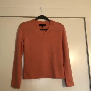 Lafayette 148 NY V-Neck Cashmere Petite Sweater