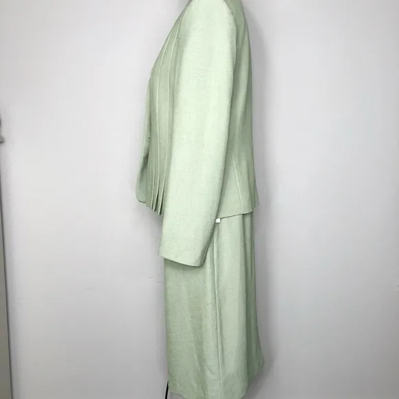 Le Suit Essentials Petite Mint Green 2-Piece Blazer &amp; Skirt Suit Set
