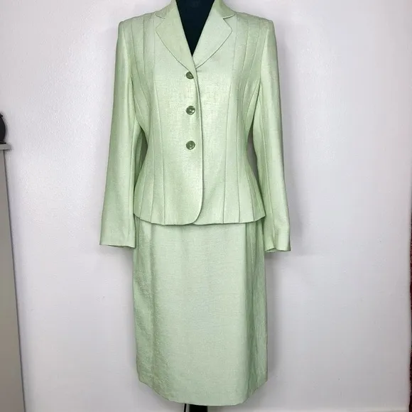 Le Suit Essentials Petite Mint Green 2-Piece Blazer &amp; Skirt Suit Set