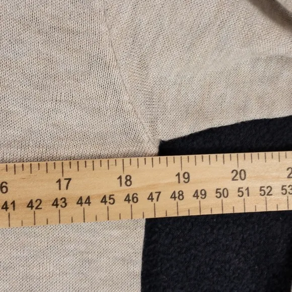 Light weight oversized tan sweater H&amp;M Size XS