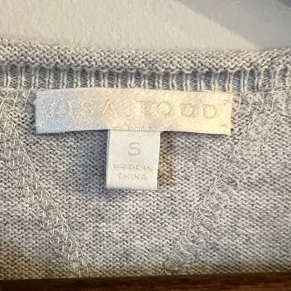 LISA TODD Women’s Light Gray Embroidered Be You Crewneck Sweater Size S