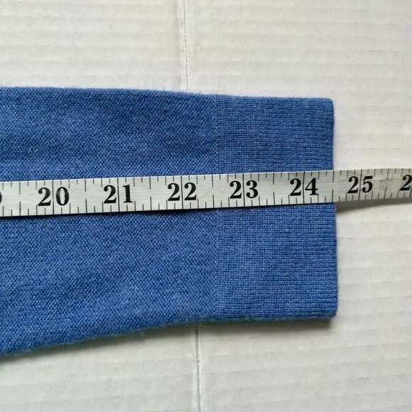 Lord &amp; Taylor 100% Cashmere blue  Sweater S/P