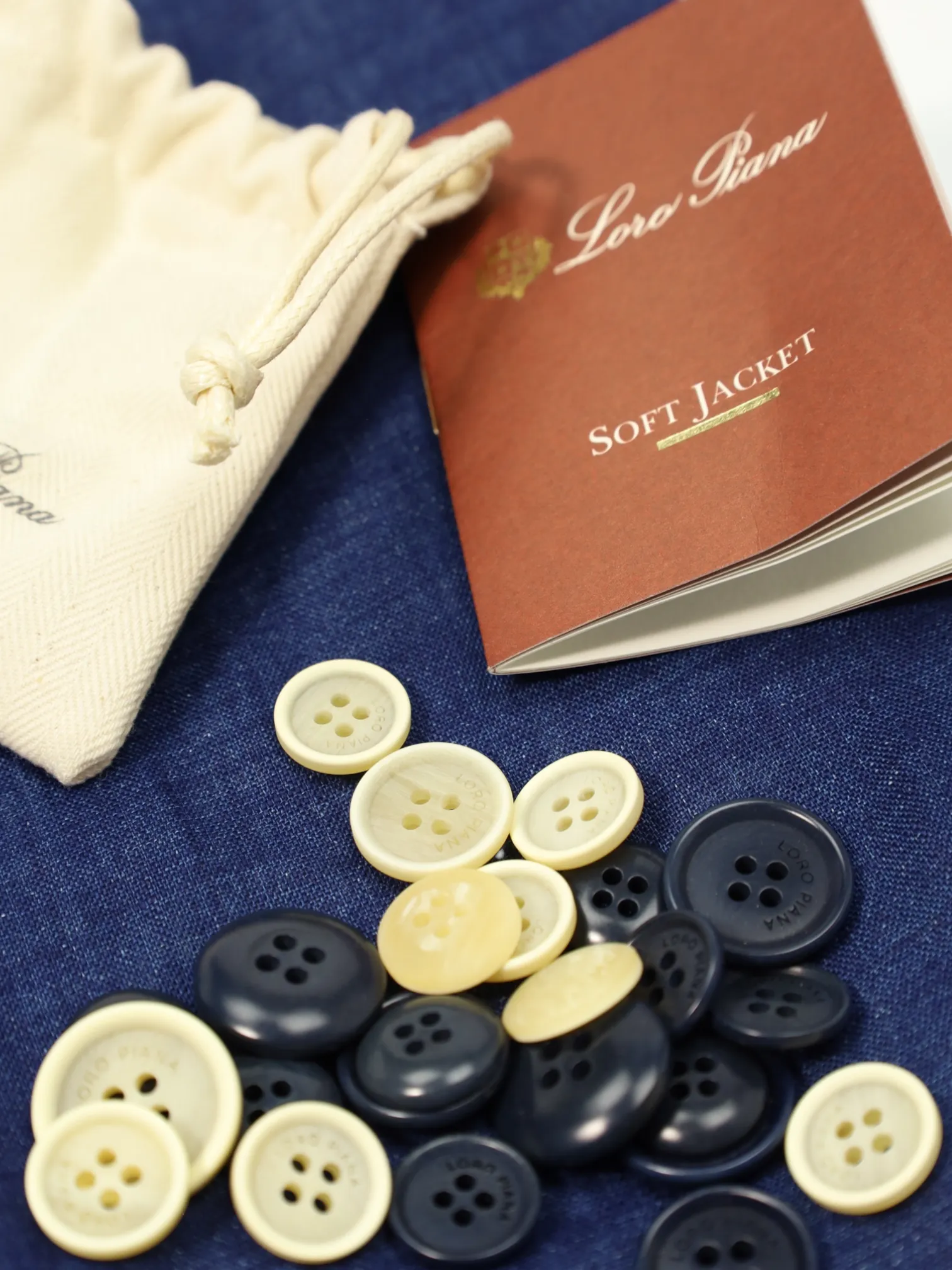 Loro Piana Cobalt Blue Unconstructed Linen Blazer