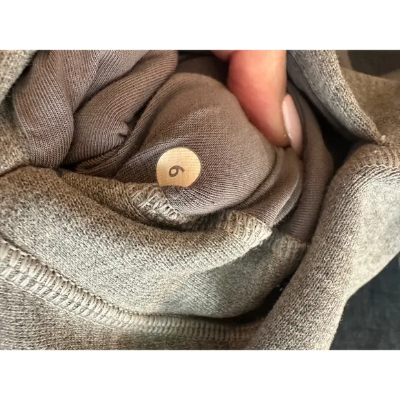 Lululemon Grey Versa Vest Size 6 Gray
