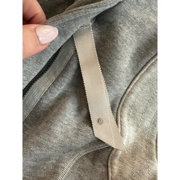 Lululemon Grey Versa Vest Size 6 Gray