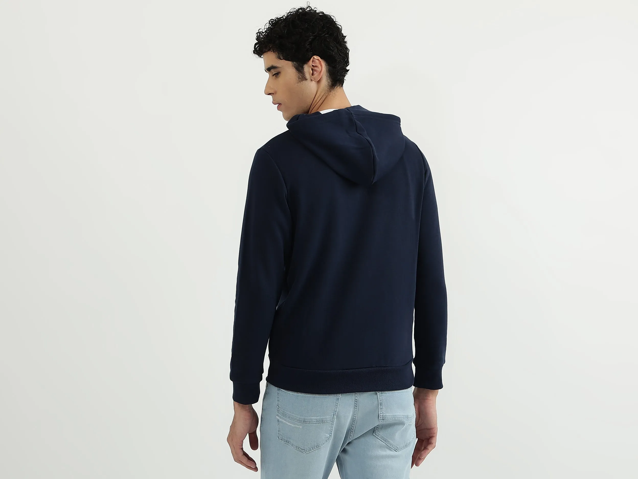 Men Solid Hooded Neck Sweatshirt