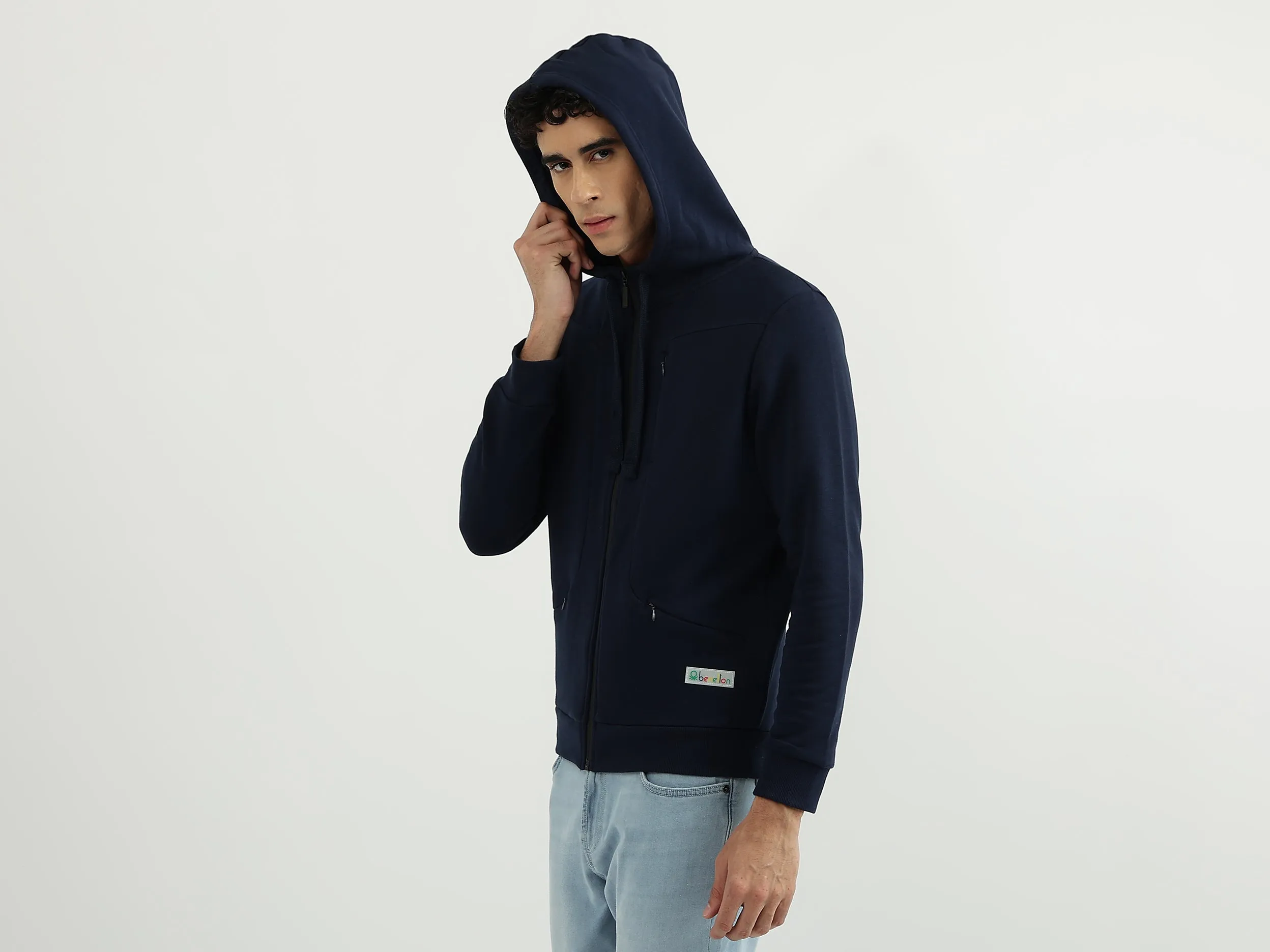 Men Solid Hooded Neck Sweatshirt