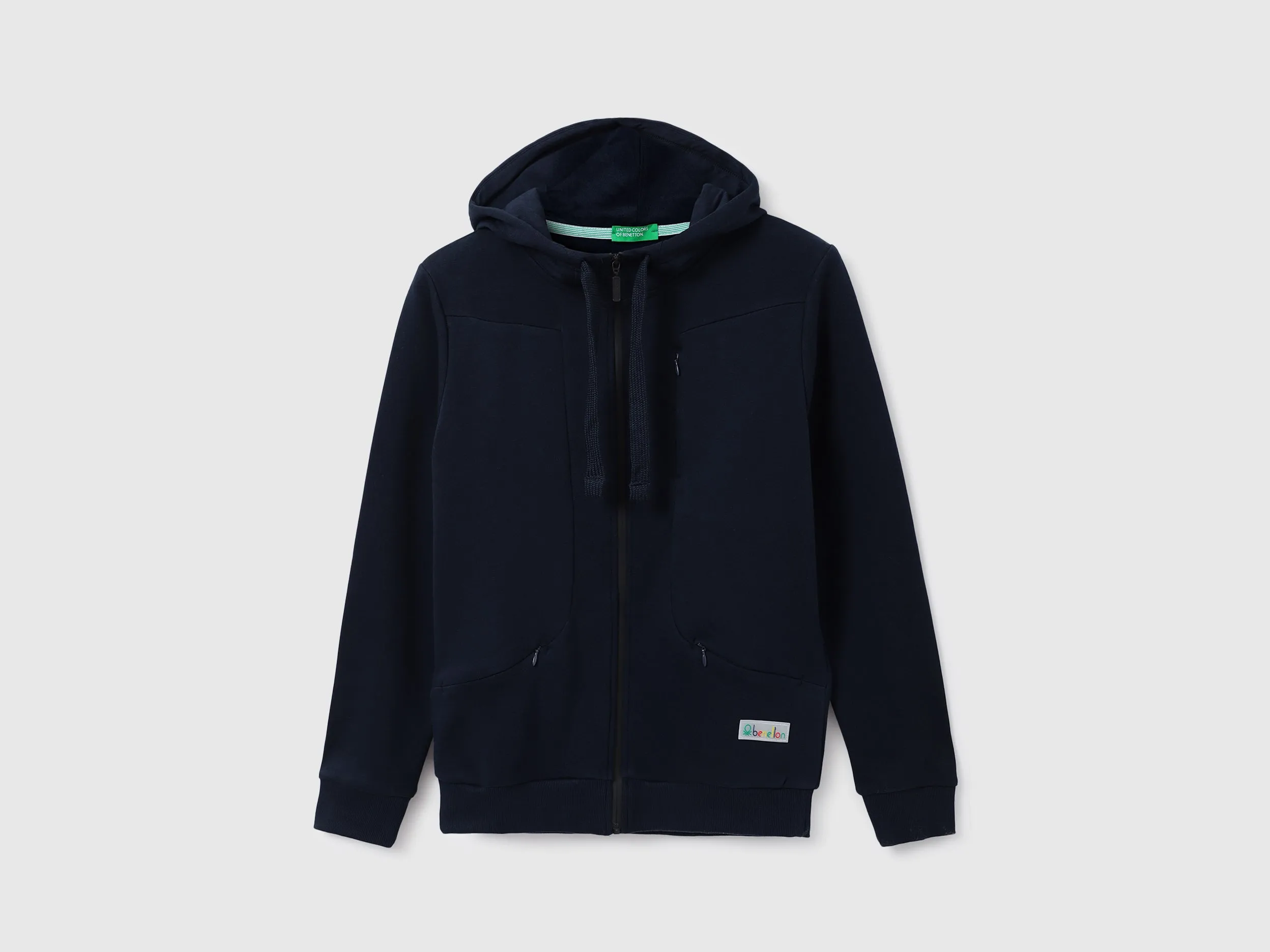 Men Solid Hooded Neck Sweatshirt