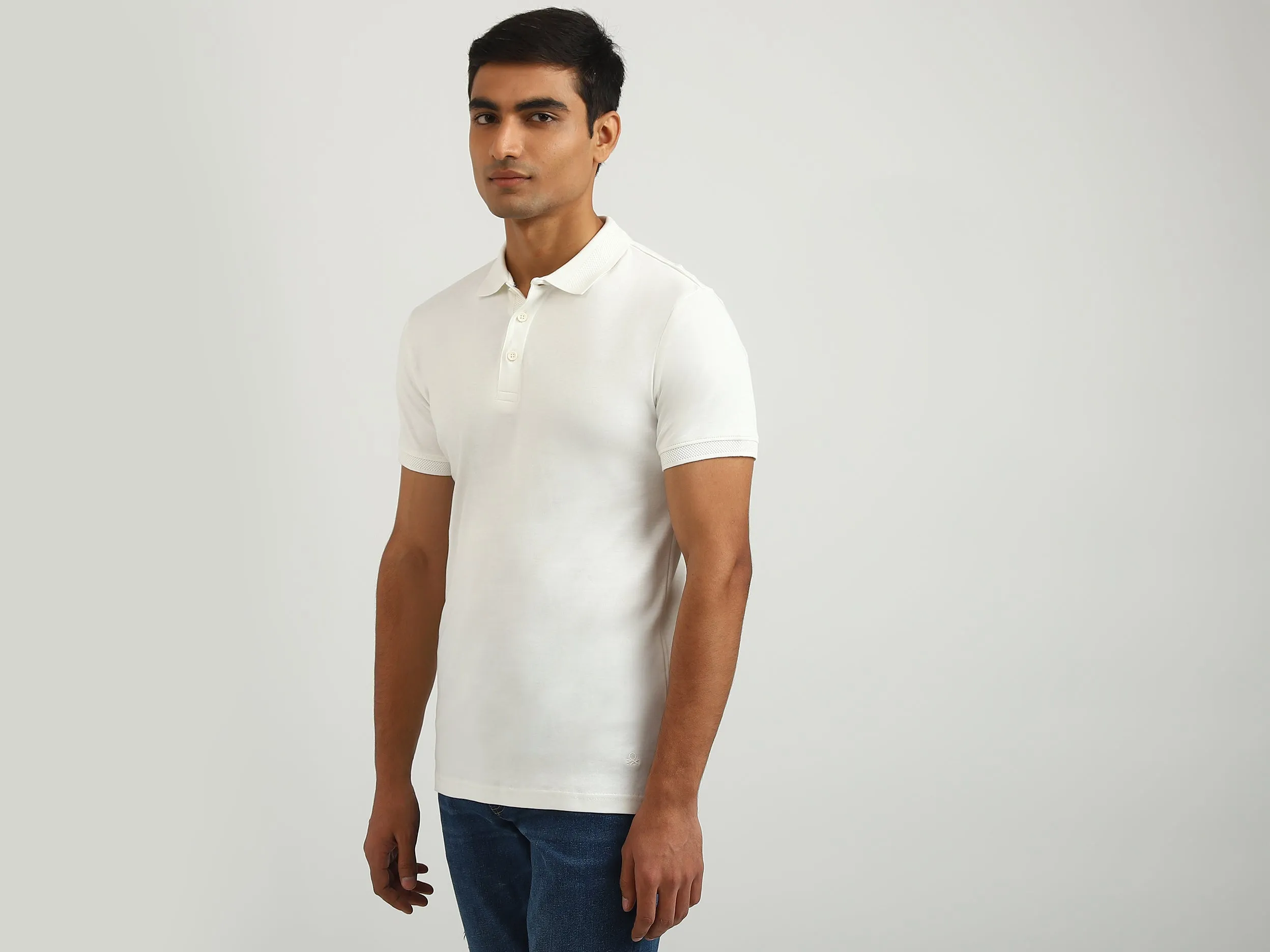 Men Solid Polo Collar T-shirt