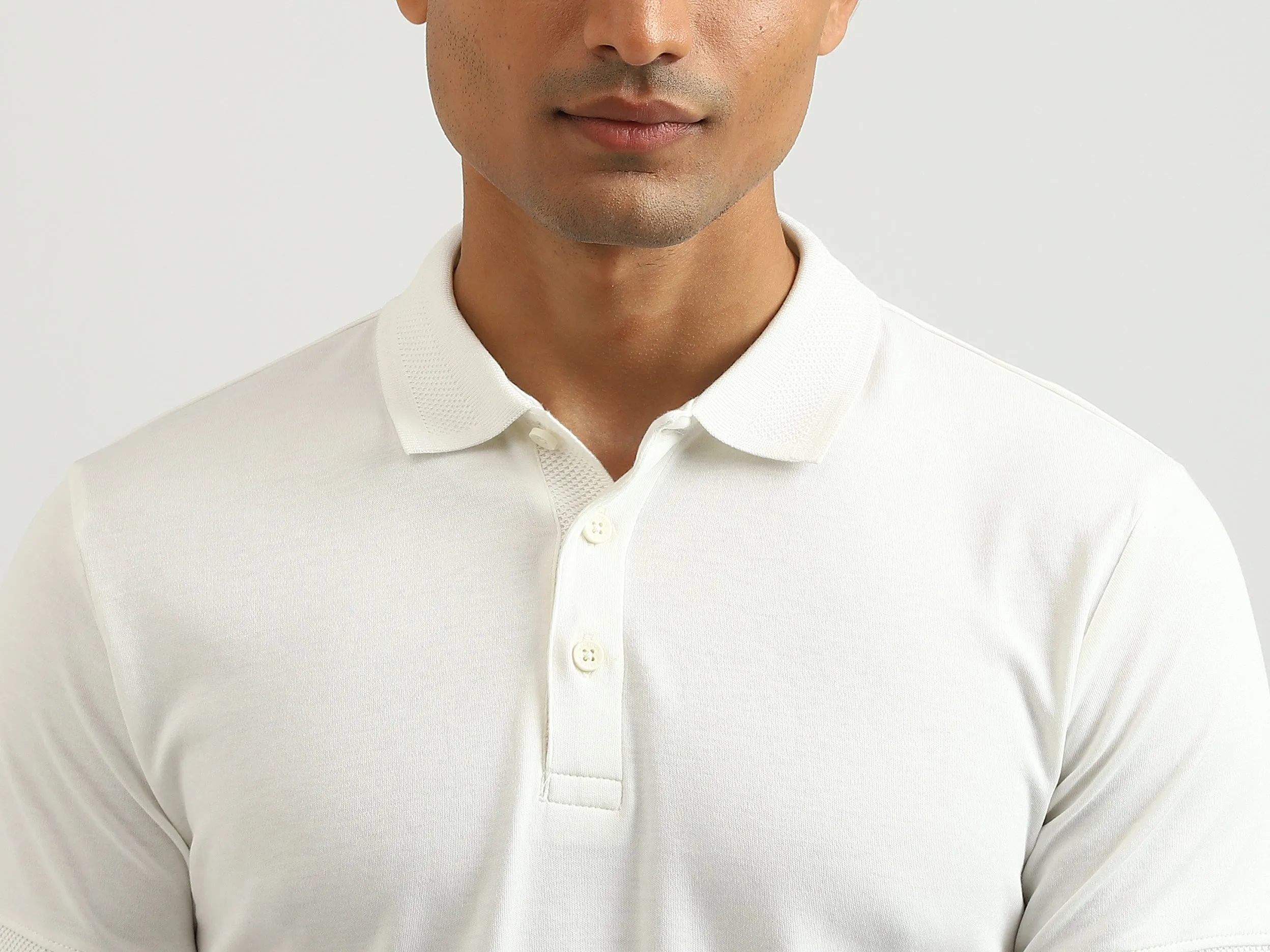 Men Solid Polo Collar T-shirt