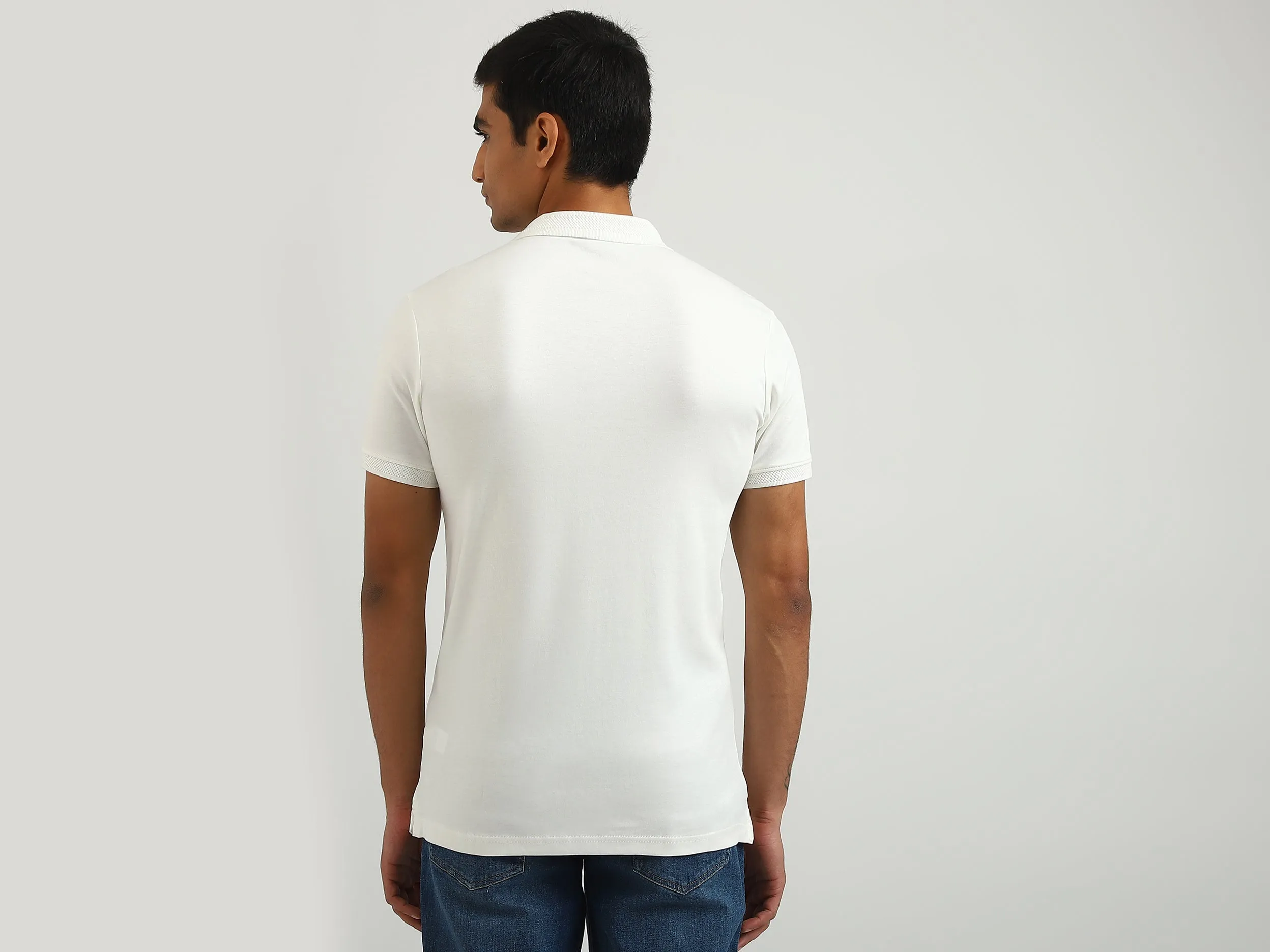 Men Solid Polo Collar T-shirt