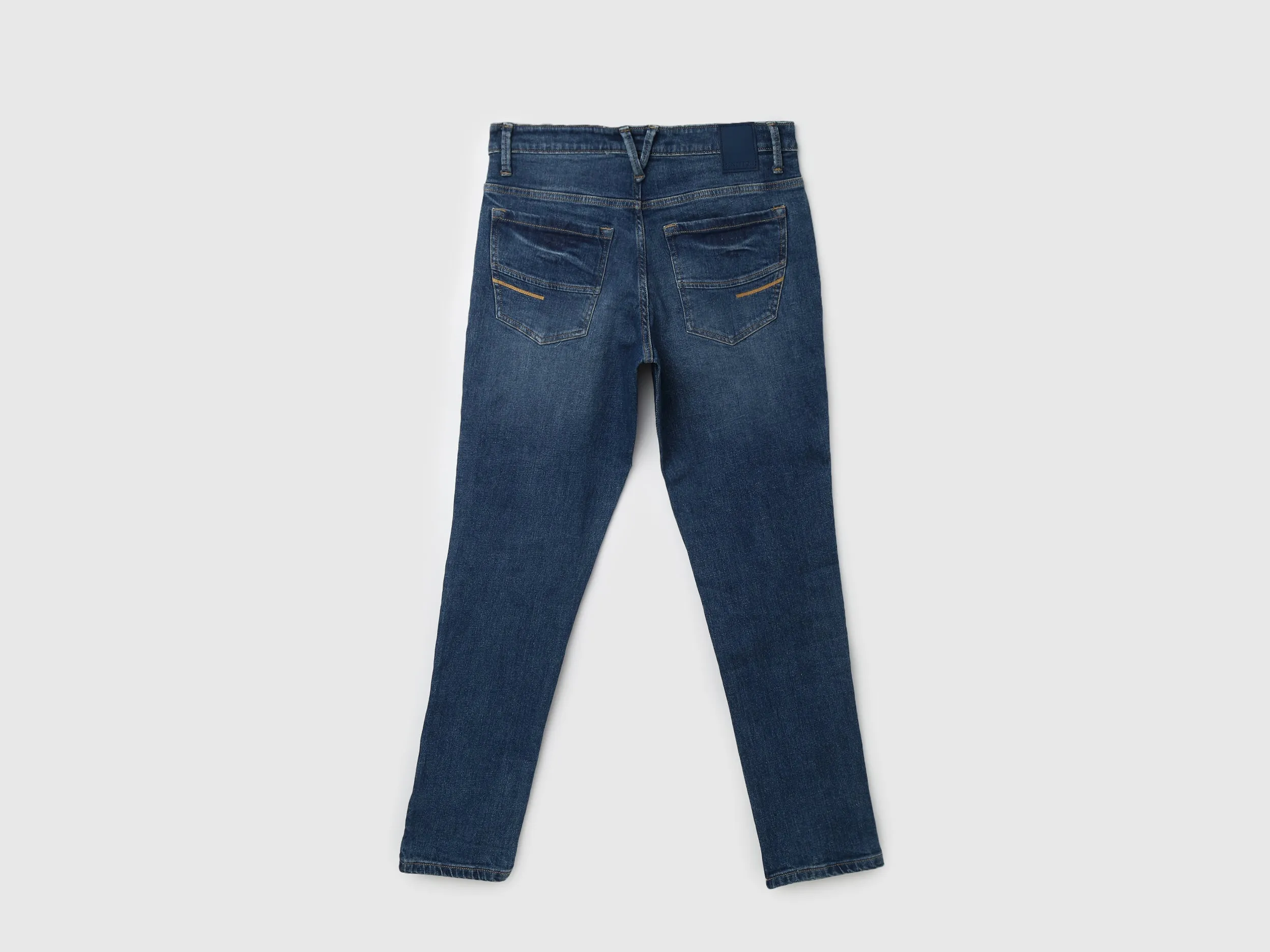 Men Solid Slim Fit Jeans