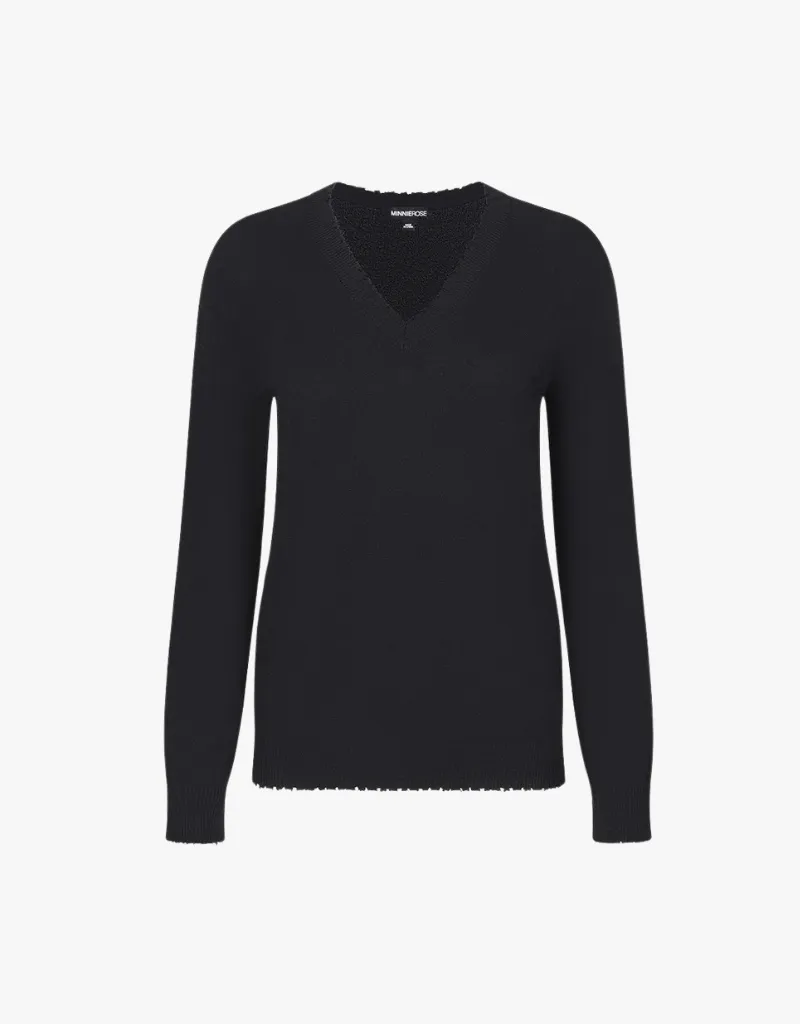 Minnie Rose Cotton Cashmere Frayed Edge V in Black