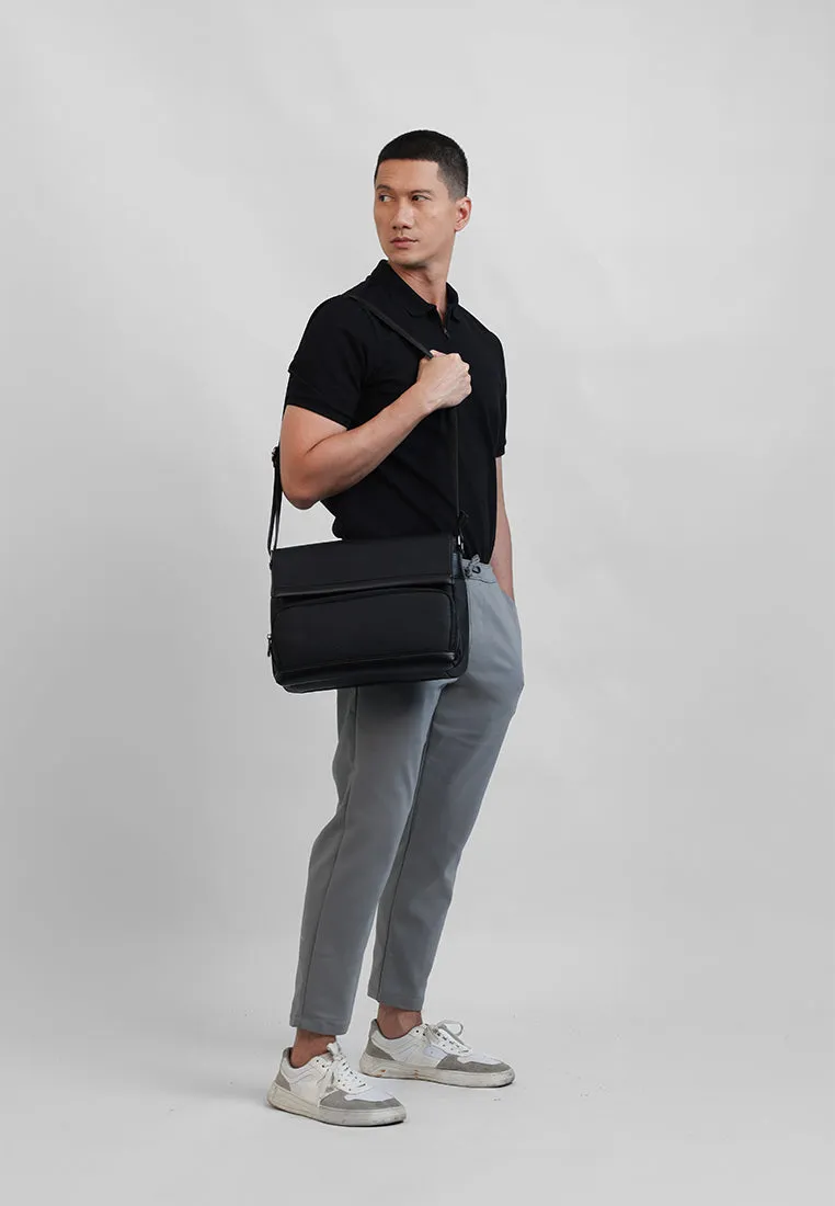 MOC Kaos Polo Lengan Pendek Pria LEO - BLACK