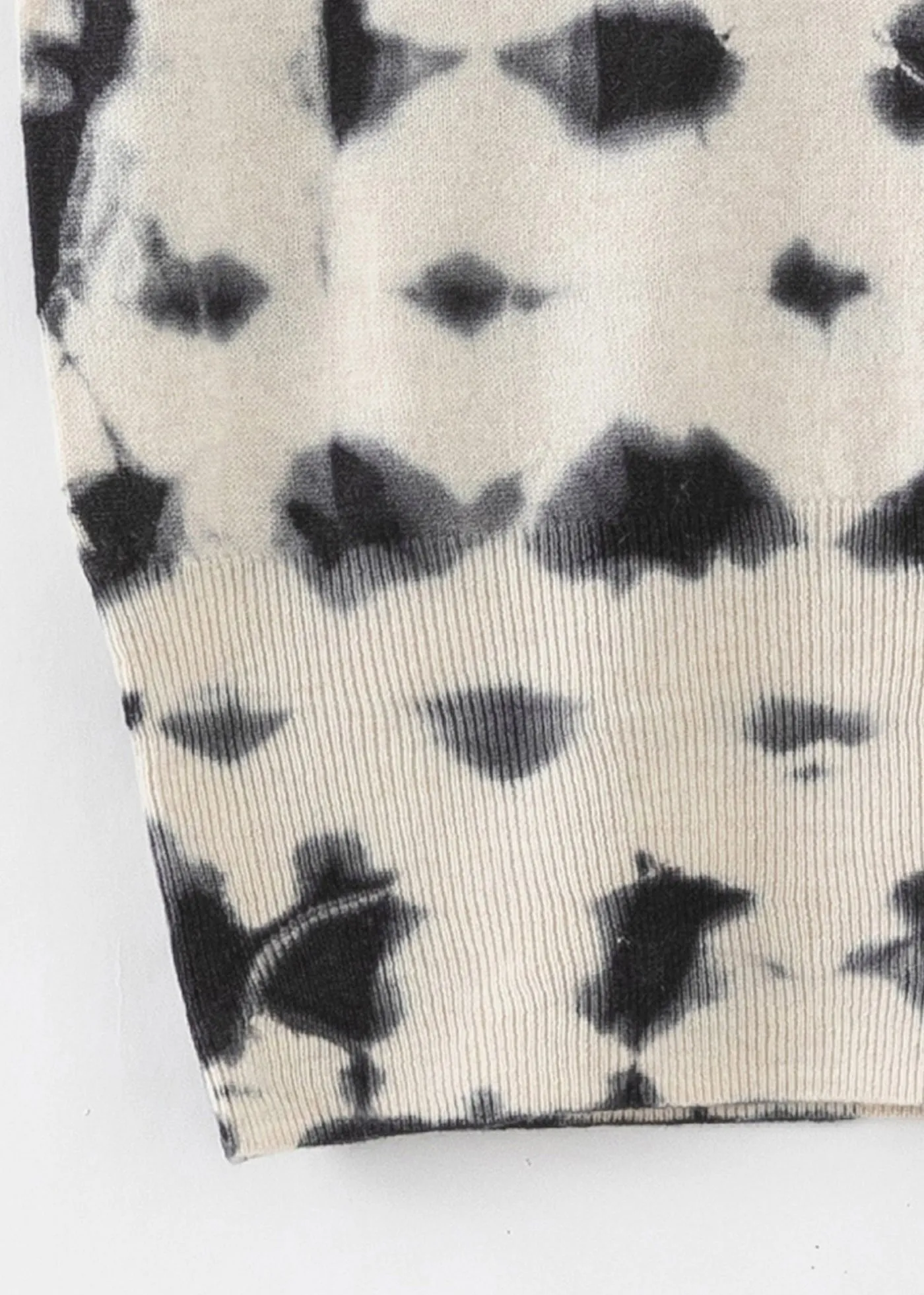 N.35 Tie Dye Low V Tank | Cashmere