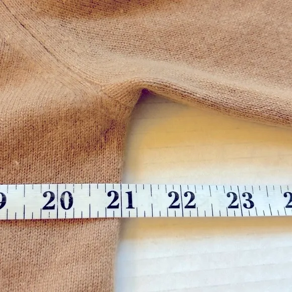Naadam 100% Cashmere V-neck Camel Brown sweater MED as is(minor pilling)