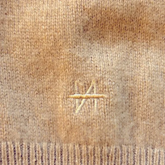 Naadam 100% Cashmere V-neck Camel Brown sweater MED as is(minor pilling)